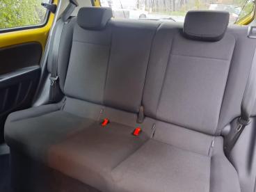 SPOTICAR Volkswagen Up 1.0 Move Up! Euro 6 (s/s) 5dr Used Car - Saloon Petrol Yellow - Accrington - 1200637587_4