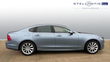 SPOTICAR Volvo S90 2.0 T4 Momentum Plus Auto Euro 6 (s/s) 4dr Used Car - Saloon Petrol Blue - Liverpool - 1200567979_2