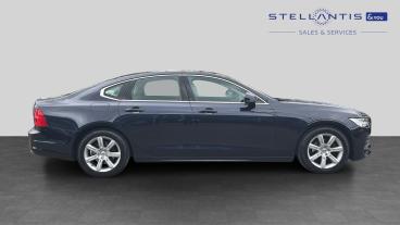 SPOTICAR Volvo S90 2.0 D4 Momentum Auto Euro 6 (s/s) 4dr Used Car - Saloon Diesel Blue - Leicester - 1200588804_2