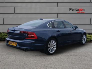 SPOTICAR Volvo S90 2.0 T4 Momentum Pro Auto Euro 6 (s/s) 4dr Used Car - Saloon Petrol Blue - Barnsley - 1200631530_4