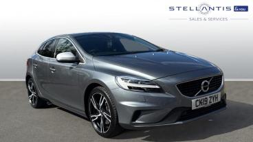 SPOTICAR Volvo V40 1.5 T3 R-design Edition Auto Euro 6 (s/s) 5dr Used Car - Saloon Petrol Grey - Nottingham - 1200541240_1