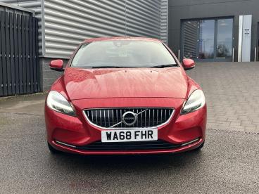 SPOTICAR Volvo V40 1.5 T3 Gpf Inscription Auto Euro 6 (s/s) 5dr Used Car - Saloon Petrol Red - Swindon - 1200560334_2