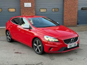SPOTICAR Volvo V40 2.0 T2 R-design Nav Plus Euro 6 (s/s) 5dr Used Car - Saloon Petrol Red - Billinghay - 1200562756_1