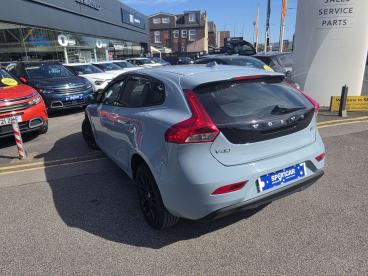 SPOTICAR Volvo V40 2.0 D2 Momentum Nav Plus Euro 6 (s/s) 5dr Used Car - Saloon Diesel Blue - Wakefield - 1200591550_3