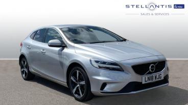 SPOTICAR Volvo V40 2.0 D2 R-design Euro 6 (s/s) 5dr Used Car - Saloon Diesel Silver - Crawley - 1200598138_1