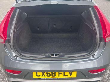 SPOTICAR Volvo V40 2.0 T3 Gpf R-design Euro 6 (s/s) 5dr Used Car - Saloon Petrol Grey - Colwyn Bay - 1200600903_5
