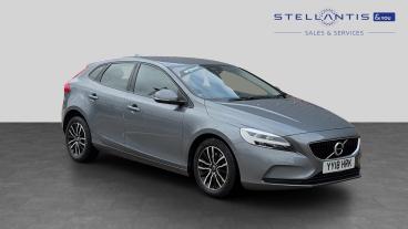 SPOTICAR Volvo V40 2.0 T2 Momentum Euro 6 (s/s) 5dr Used Car - Saloon Petrol Grey - Liverpool - 1200638370_1