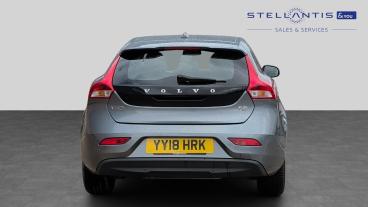 SPOTICAR Volvo V40 2.0 T2 Momentum Euro 6 (s/s) 5dr Used Car - Saloon Petrol Grey - Liverpool - 1200638370_4