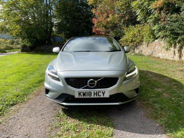 SPOTICAR Volvo V40 2.0 D4 R-design Pro Auto Euro 6 (s/s) 5dr Used Car - Saloon Diesel Silver - Abergavenny - 1200641744_2
