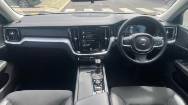 SPOTICAR Volvo V60 2.0 D3 Momentum Auto Euro 6 (s/s) 5dr Used Car - Estate Diesel Silver - Bristol - 1200525883_4