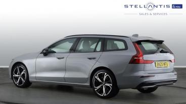 SPOTICAR Volvo V60 2.0 B4 Mhev Plus Dct Auto Euro 6 (s/s) 5dr Used Car - Estate Hybrid Blue - Coventry - 1200560964_3