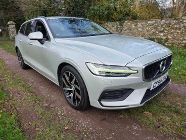 SPOTICAR Volvo V60 2.0 T5 Momentum Auto Euro 6 (s/s) 5dr Used Car - Estate Petrol Gold - Abergavenny - 1200566614_1
