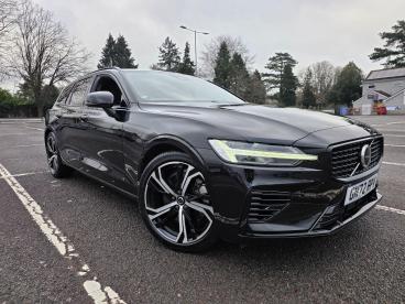 SPOTICAR Volvo V60 2.0h T6 Recharge 18.8kwh Plus Dark Auto Awd Euro 6 Used Car - Estate Plug-in Hybrid Black - Abergavenny - 1200572023_1