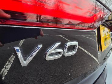 SPOTICAR Volvo V60 2.0h T6 Recharge 18.8kwh Plus Dark Auto Awd Euro 6 Used Car - Estate Plug-in Hybrid Black - Abergavenny - 1200572023_5