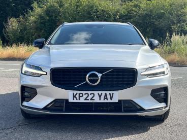 SPOTICAR Volvo V60 2.0 B5 Mhev R-design Auto Euro 6 (s/s) 5dr Used Car - Estate Hybrid Silver - Kidlington - 1200621976_2