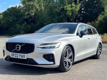 SPOTICAR Volvo V60 2.0 B5 Mhev R-design Auto Euro 6 (s/s) 5dr Used Car - Estate Hybrid Silver - Kidlington - 1200621976_3