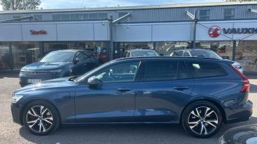 SPOTICAR Volvo V60 2.0h T6 Recharge 11.6kwh R-design Auto Awd Euro 6 Used Car - Estate Plug-in Hybrid Blue - Redditch - 1200625198_5
