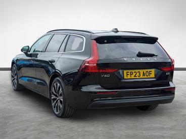 SPOTICAR Volvo V60 2.0 B3 Mhev Core Dct Auto Euro 6 (s/s) 5dr Used Car - Estate Hybrid Black - Northallerton - 1200639580_4