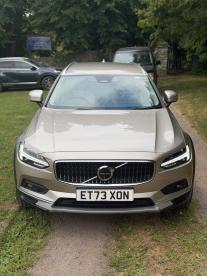 SPOTICAR Volvo V90 2.0 B4 Mhev Plus Auto Awd Euro 6 (s/s) 5dr Used Car - Estate Hybrid Gold - Abergavenny - 1200615905_2