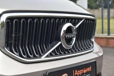 SPOTICAR Volvo Xc40 Xc 40 1.5 T3 Momentum Euro 6 (s/s) 5dr Used Car - Suv Petrol Grey - Ballymena County Antrim - 1200517643_5