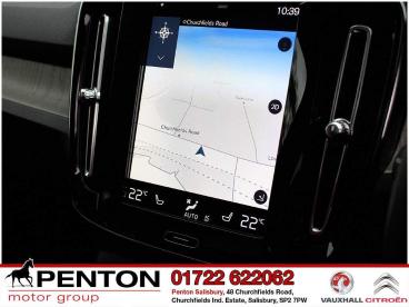 SPOTICAR Volvo Xc40 Xc 40 2.0 D4 Inscription Auto Awd Euro 6 (s/s) 5dr Used Car - Suv Diesel White - Salisbury - 1200532593_3