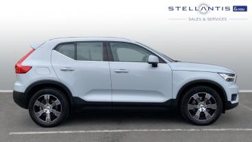 SPOTICAR Volvo Xc40 Xc 40 2.0 B4 Mhev Inscription Dct Auto Awd Euro 6 (s/s) Used Car - Suv Hybrid Silver - Walton On Thames - 1200539457_2