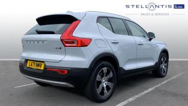 SPOTICAR Volvo Xc40 Xc 40 2.0 B4 Mhev Inscription Dct Auto Awd Euro 6 (s/s) Used Car - Suv Hybrid Silver - Walton On Thames - 1200539457_3
