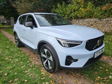 SPOTICAR Volvo Xc40 Xc 40 2.0 B3 Mhev Plus Dct Auto Euro 6 (s/s) 5dr Used Car - Suv Hybrid Blue - Abergavenny - 1200547577_1