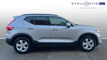SPOTICAR Volvo Xc40 Xc 40 1.5 T2 Start Euro 6 (s/s) 5dr Used Car - Suv Petrol Blue - Stockport - 1200562258_2