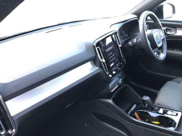 SPOTICAR Volvo Xc40 Xc 40 2.0 B3 Mhev Plus Dark Dct Auto Euro 6 (s/s) 5dr Used Car - Suv Hybrid Grey - Bangor - 1200591151_5