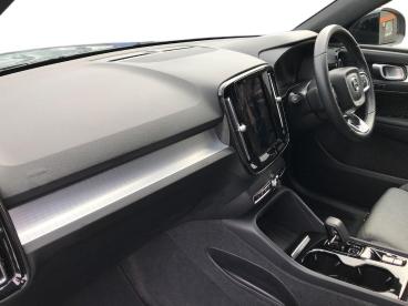 SPOTICAR Volvo Xc40 Xc 40 2.0 B3 Mhev Plus Dark Dct Auto Euro 6 (s/s) 5dr Used Car - Suv Hybrid Grey - Bangor - 1200594895_5