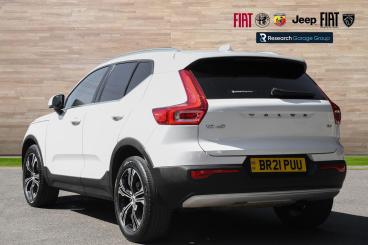 SPOTICAR Volvo Xc40 Xc 40 2.0 B4 Mhev Inscription Pro Auto Euro 6 (s/s) 5dr Used Car - Suv Hybrid White - Hinckley - 1200597220_2