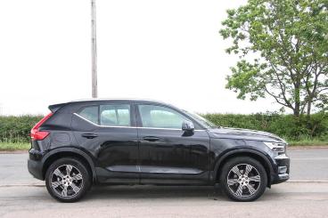 SPOTICAR Volvo Xc40 Xc 40 1.5 T3 Inscription Auto Euro 6 (s/s) 5dr Used Car - Suv Petrol Black - Bulkington - 1200599140_3