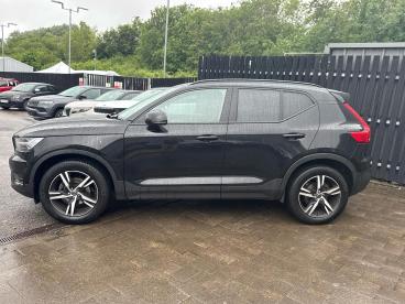 SPOTICAR Volvo Xc40 Xc 40 1.5 T3 R-design Euro 6 (s/s) 5dr Used Car - Suv Petrol Black - Swindon - 1200606398_5