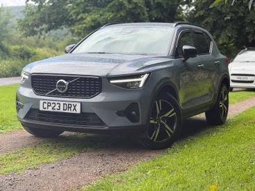 SPOTICAR Volvo Xc40 Xc 40 2.0 B3 Mhev Plus Dark Dct Auto Euro 6 (s/s) 5dr Used Car - Suv Hybrid Grey - Abergavenny - 1200609561_3
