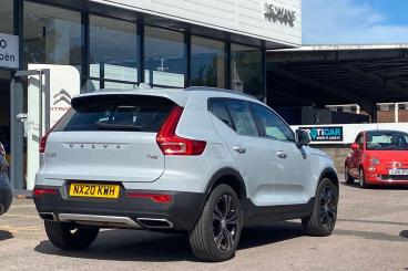 SPOTICAR Volvo Xc40 Xc 40 2.0 T4 Inscription Pro Auto Euro 6 (s/s) 5dr Used Car - Suv Petrol Silver - Torquay - 1200614053_2