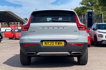 SPOTICAR Volvo Xc40 Xc 40 2.0 T4 Inscription Pro Auto Euro 6 (s/s) 5dr Used Car - Suv Petrol Silver - Torquay - 1200614053_3