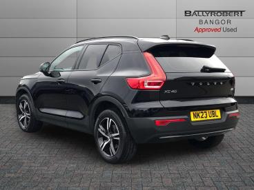 SPOTICAR Volvo Xc40 Xc 40 2.0 B3 Mhev Plus Dark Dct Auto Euro 6 (s/s) 5dr Used Car - Suv Hybrid Black - Bangor - 1200617997_2