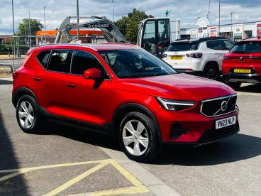 SPOTICAR Volvo Xc40 Xc 40 2.0 B3 Mhev Core Dct Auto Euro 6 (s/s) 5dr Used Car - Suv Hybrid Red - Cheltenham - 1200623901_1