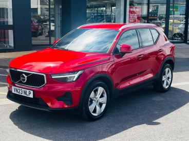 SPOTICAR Volvo Xc40 Xc 40 2.0 B3 Mhev Core Dct Auto Euro 6 (s/s) 5dr Used Car - Suv Hybrid Red - Cheltenham - 1200623901_3