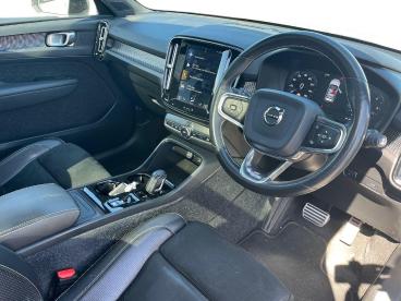 SPOTICAR Volvo Xc40 Xc 40 2.0 D4 R-design Pro Auto Awd Euro 6 (s/s) 5dr Used Car - Suv Diesel Silver - Barnsley - 1200631561_5