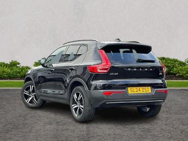 SPOTICAR Volvo Xc40 Xc 40 2.0 B3 Mhev Plus Dark Dct Auto Euro 6 (s/s) 5dr Used Car - Suv Hybrid Black - Ashford - 1200643787_2