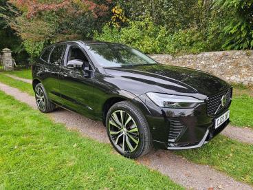 SPOTICAR Volvo Xc60 2.0 B5 Mhev Ultimate Auto Awd Euro 6 (s/s) 5dr Used Car - Suv Hybrid Black - Abergavenny - 1200538249_1