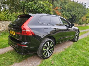 SPOTICAR Volvo Xc60 2.0 B5 Mhev Ultimate Auto Awd Euro 6 (s/s) 5dr Used Car - Suv Hybrid Black - Abergavenny - 1200538249_3