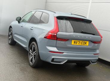 SPOTICAR Volvo Xc60 2.0 B4 Mhev R-design Auto Awd Euro 6 (s/s) 5dr Used Car - Suv Hybrid Grey - Darlington - 1200552204_3