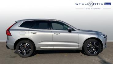 SPOTICAR Volvo Xc60 2.0 B4 Mhev Momentum Pro Auto Awd Euro 6 (s/s) 5dr Used Car - Suv Hybrid Silver - Maidstone - 1200577507_2
