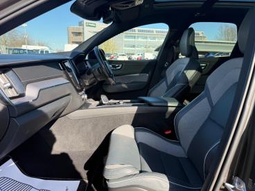 SPOTICAR Volvo Xc60 2.0h T8 Twin Engine 11.6kwh R-design Pro Auto Awd Used Car - Suv Plug-in Hybrid Grey - Boston - 1200580066_3