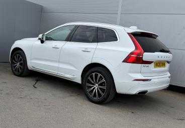 SPOTICAR Volvo Xc60 2.0 B4 Mhev Inscription Auto Awd Euro 6 (s/s) 5dr Used Car - Suv Hybrid White - Darlington - 1200591771_3