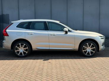 SPOTICAR Volvo Xc60 2.0 T5 Inscription Pro Auto Awd Euro 6 (s/s) 5dr Used Car - Suv Petrol Gold - Norwich - 1200618533_3