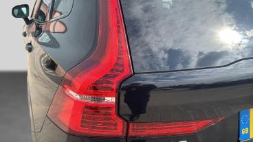 SPOTICAR Volvo Xc60 2.0 B5 Mhev R-design Auto Awd Euro 6 (s/s) 5dr Used Car - Suv Hybrid Black - Liverpool - 1200630331_5